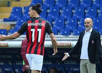 بيولي يكشف عن حديث إبراهيموفيتش بعد طرده في مباراة ميلان وبارما