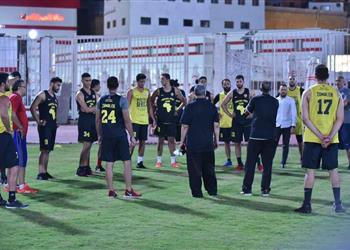 لاعبو سلة الزمالك يهددون بالانسحاب من مباراة الطيران في الكأس