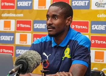 مدرب صن داونز عن اهتمام الأهلي بـ سيرينو وبيتر خبر كوميدي ونريد ضم مبابي