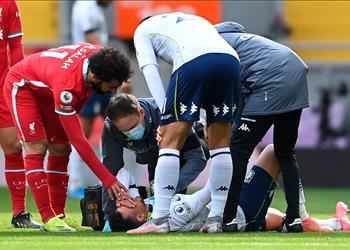 إصابة تريزيجيه بالرباط الصليبي وانتهاء موسمه مع أستون فيلا