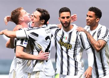 فيديو بعد فاصل مهاري من كوادرادو كولوسيفسكي يسجل هدف يوفنتوس الأول أمام جنوى