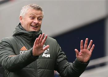 سولشاير أظهرنا رد فعل مميز بعد صدمتنا من إلغاء هدف كافاني