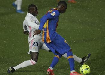 ديمبلي يوضح موقف مفاوضات تجديد عقده مع برشلونة