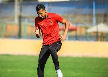 كاف والأهلي يحتفلان بعيد ميلاد مؤمن زكريا الـ33