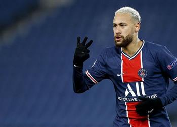 ليكيب نيمار يؤجل تجديد عقده مع باريس سان جيرمان بسبب ميسي