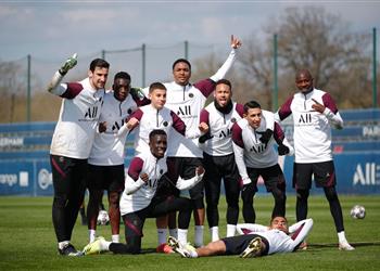 قائمة باريس سان جيرمان لمباراة بايرن ميونخ غياب ماركينيوس وعودة فيراتي