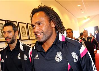 كاريمبو بنزيما لاعب متكامل ومباراة ليفربول في آنفيلد ليست سهلة