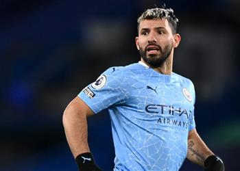 تقارير أجويرو يتلقى عرض ا رسمي ا من يوفنتوس ووكيله يتواصل مع برشلونة