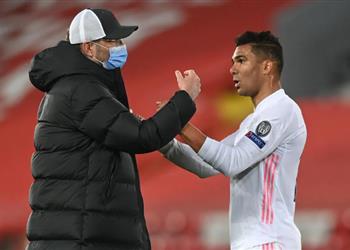 كاسيميرو لم نكتف بأمجاد الماضي أمام ليفربول ولا نفكر في تشيلسي الآن