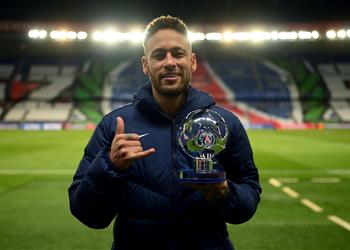 نيمار يتفوق على نجم مانشستر سيتي ويتوج بجائزة لاعب الأسبوع في دوري أبطال أوروبا