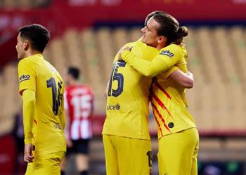 فيديو في 3 دقائق جريزمان ودي يونج يسجلان هدفين لـ برشلونة أمام أتلتيك بلباو