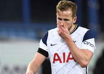 ديلي ميل تتوقع مدة غياب هاري كين عن توتنهام بعد إصابته