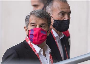 برشلونة يوقع بالموافقة على دوري السوبر الأوروبي