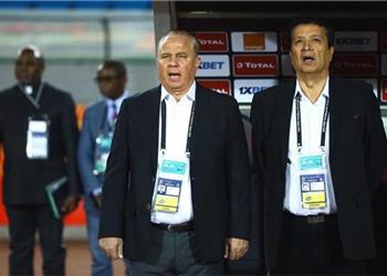 شوبير يعلن إصابة مدير منتخب مصر الأولمبي بفيروس كورونا