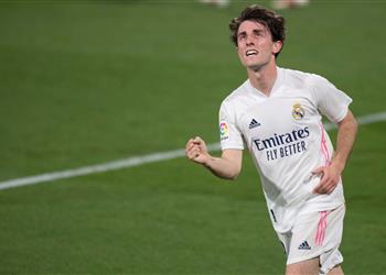 فيديو أودريوزولا يسجل هدف ريال مدريد الثاني أمام قادش