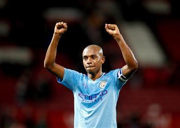 فرناندينيو دوري السوبر الأوروبي كان جنون ا وسعيد بفوز كرة القدم