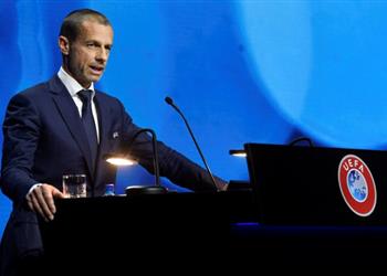 تشيفرين بيريز يريد رئيس ا لـ يويفا يطيعه وانسحاب الأندية الإنجليزية قرار جيد