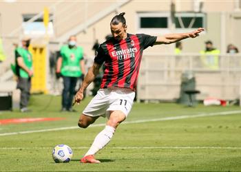 سكاي إبراهيموفيتش يوافق على التجديد مع ميلان والإعلان الرسمي خلال ساعات