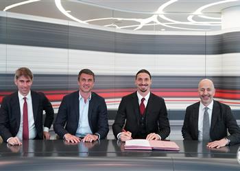 ميلان يعلن رسمي ا تجديد عقد إبراهيموفيتش