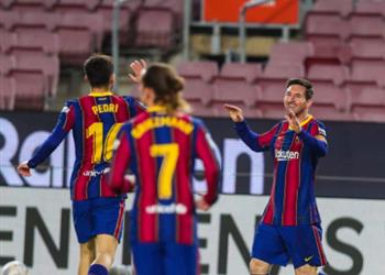 فيديو نيران صديقة تشاكلا يمنح برشلونة الهدف الثاني أمام خيتافي