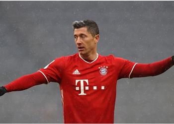 ليفاندوفسكي لا أفكر في المستقبل وهدفي الاستمرار في الملاعب 5 سنوات على الأقل