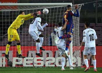 أراخو برشلونة عانى أمام خيتافي ونرغب في الفوز بالدوري الإسباني