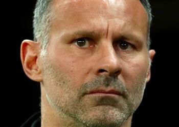 الشرطة البريطانية تتهم ريان جيجز بالاعتداء الجسدي على سيدتين