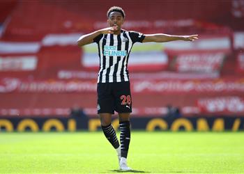 قاهر ليفربول سعيد لأنني ساعدت نيوكاسل في حصد نقطة بعد التأخر 90 دقيقة