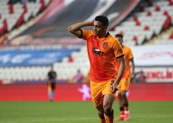 مصطفى محمد يحصل على تقييم مرتفع في مباراة جالطة سراي وأنطاليا سبور