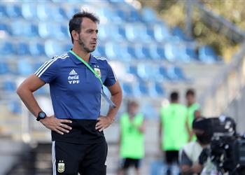 مدرب منتخب الأرجنتين يوضح موقف ميسي وأجويرو من الأولمبياد ويؤكد وجود محمد صلاح سيزيد قوة المنافسة