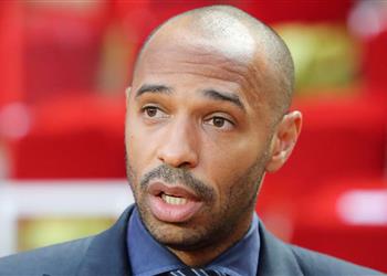 هنري ينتقد م لاك النادي بسبب دوري السوبر الأوروبي ليس هذا آرسنال الذي أعرفه