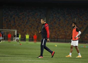 خالد جلال يعلن قائمة البنك الأهلي لمباراة الزمالك في الدوري