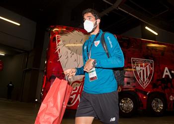 مخاوف من إصابته بـ كورونا راؤول جارسيا يغادر مباراة أتلتيكو مدريد وبلباو