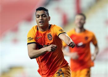 موعد والقنوات الناقلة لمباراة جالطة سراي وكونيا سبور اليوم في الدوري التركي