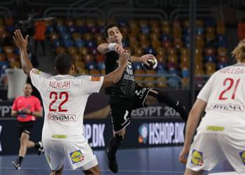 أحمد الأحمر سأعتزل اللعب دولي ا بعد أولمبياد طوكيو