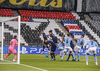 فيديو ماركينيوس يسجل هدف باريس سان جيرمان الأول أمام مانشستر سيتي