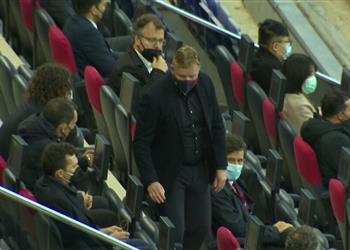 حكم مباراة برشلونة وغرناطة يطرد كومان