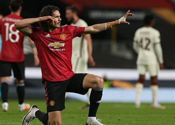 سولشاير يلعب دور ا حاسم ا لبقاء كافاني في مانشستر يونايتد