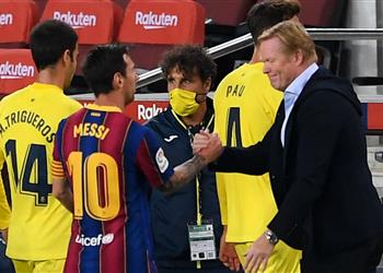 كومان ميسي كان ملتزم ا رغم مشاكله مع بارتوميو وطلبت من دي يونج تسجيل 10 أهداف في الموسم