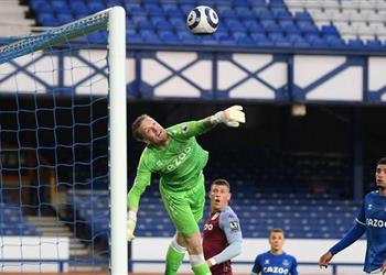 بيكفورد بعد خسارة إيفرتون أمام أستون فيلا م حب ط للغاية وأحاول تقديم كل ما لدي