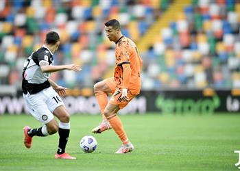 فيديو رونالدو ينتفض ويقود يوفنتوس لقلب الطاولة على أودينيزي بث نائية