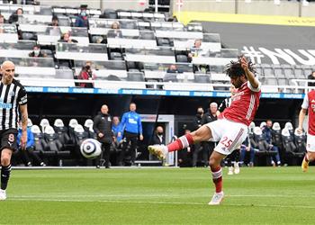 محمد النني طلبت من زملائي الدعاء لي للتسجيل في الدوري الإنجليزي