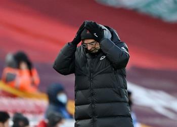 تقارير صداع في رأس كلوب وليفربول بسبب تأجيل مواجهة مانشستر يونايتد