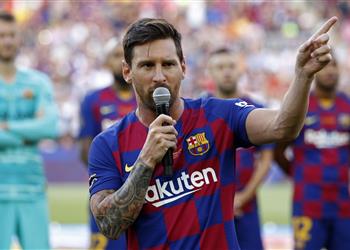 ميسي ينظم وليمة غذاء في منزله ويجتمع بلاعبي برشلونة قبل مواجهة أتلتيكو مدريد