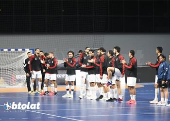 خاص رباعي يد الأهلي مطلوب في البطولة الآسيوية