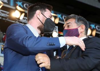 تقارير تكشف تفاصيل اجتماع ميسي ولابورتا حول مستقبله في برشلونة وخطته للاعتزال