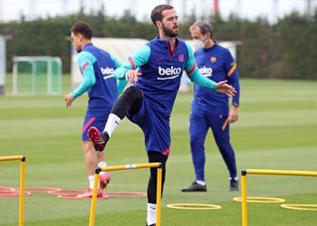 سبورت ناديان يرغبان في التعاقد مع بيانيتش وانتشاله من جحيم برشلونة