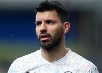 سكاي برشلونة يبدأ مفاوضاته مع وكلاء أجويرو