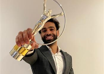 محمد صلاح يوجه رسالة للجماهير بعد تتويجه بجائزة لوريوس للإلهام الرياضي