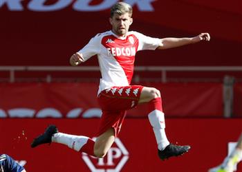 لاعب موناكو يشعل المنافسة بين برشلونة وباريس سان جيرمان